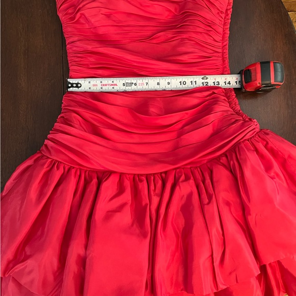 Vintage 80’s Tadashi Party/Formal Red Ruched and Layered Tiered Dress | Size 10 - Picture 8 of 11